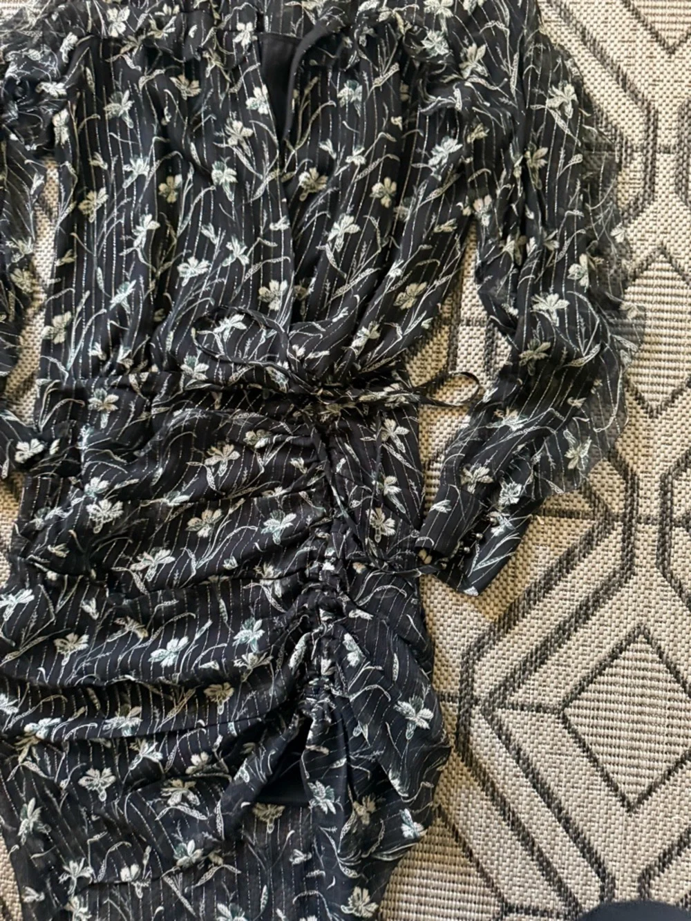 Veronica Beard Black Fitzgerald Metallic Ruched Floral Silk Mini Cocktail‎ Dress
